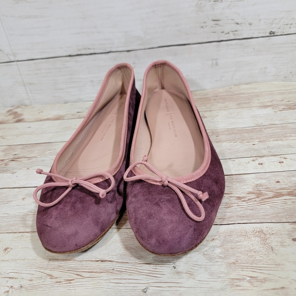 Margaux The demi Girl meets Glam suede bow flats in burgundy - Picture 10 of 12